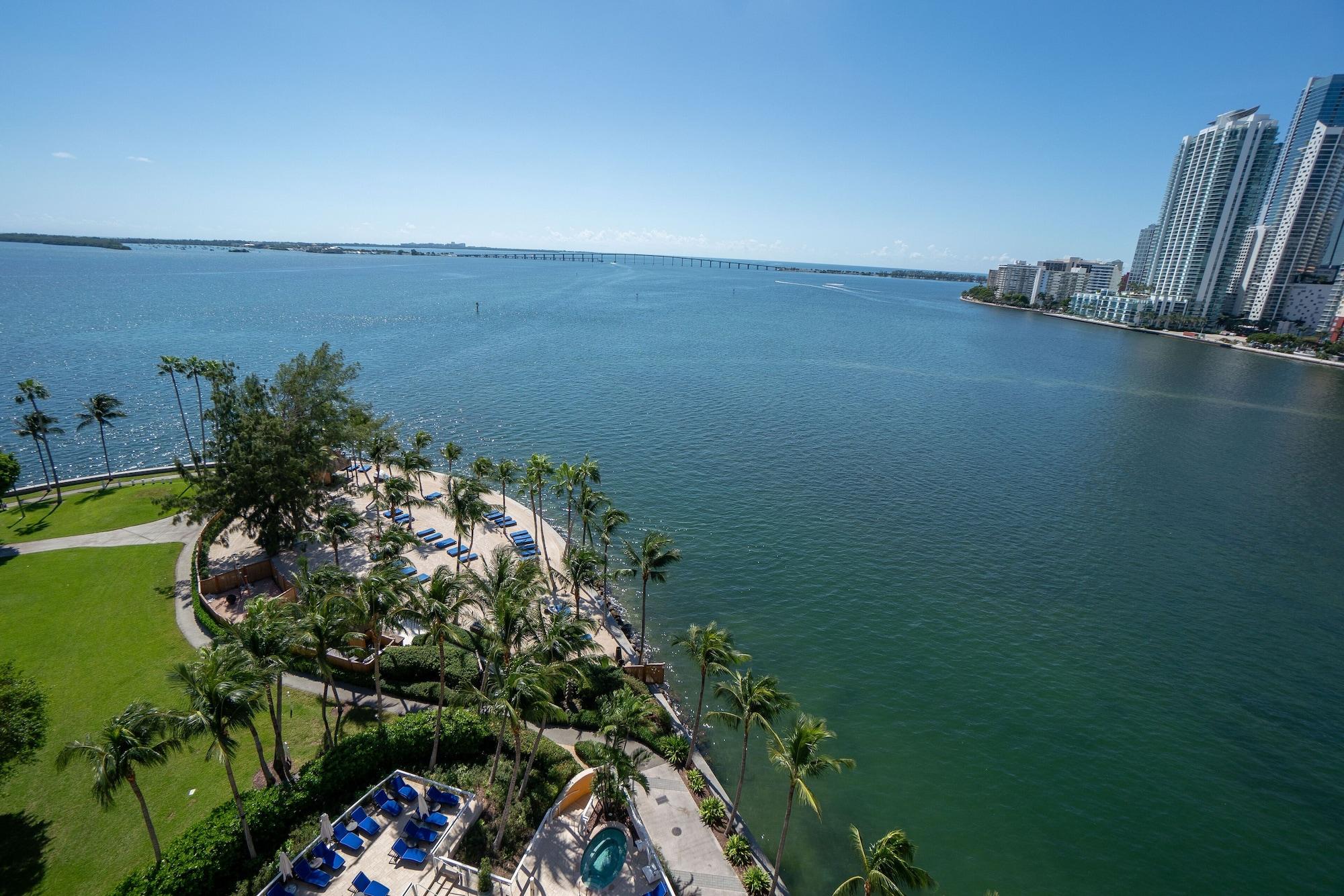 Mandarin Oriental, Miami Hotel Exterior photo
