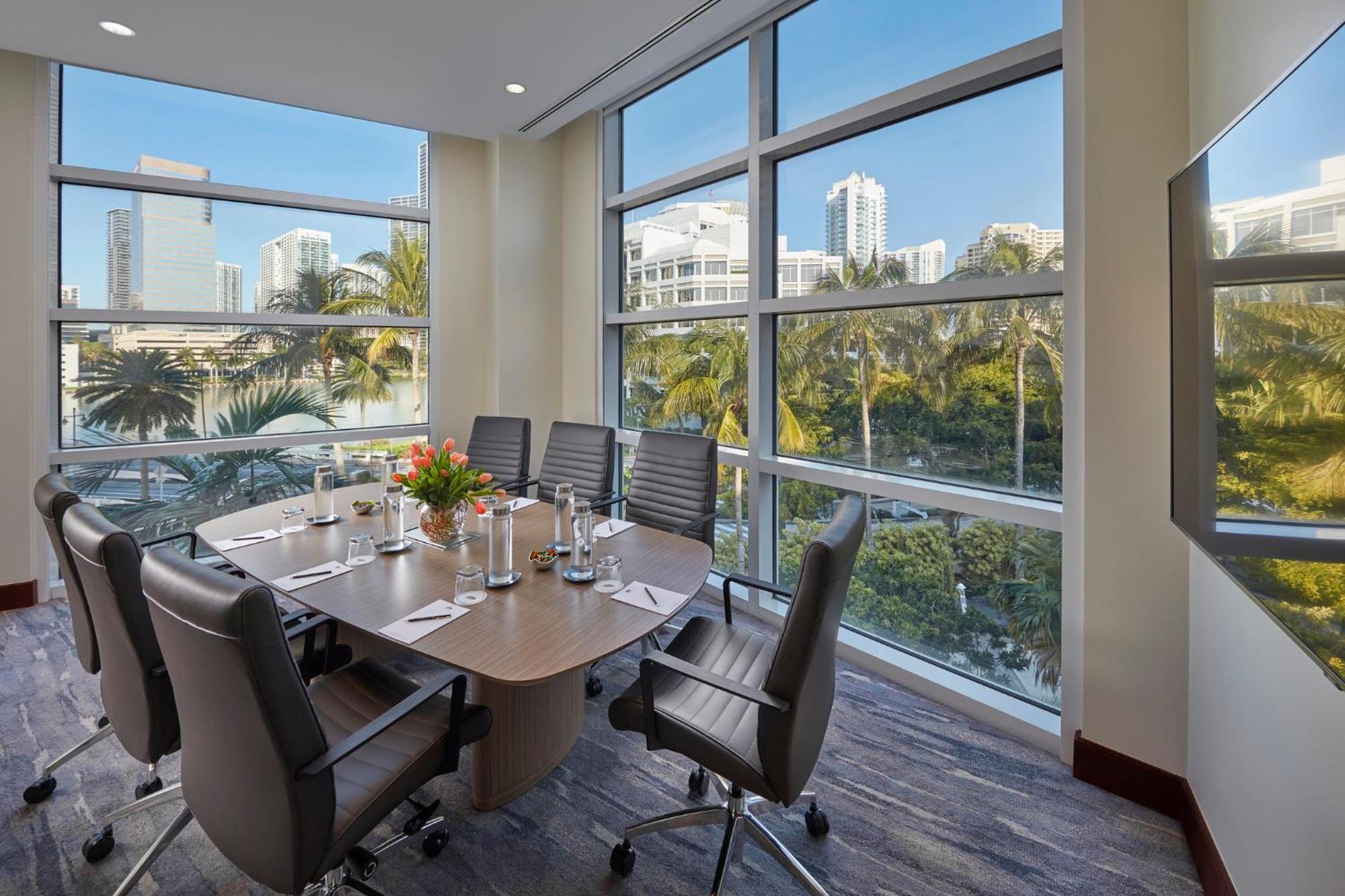 Mandarin Oriental, Miami Hotel Exterior photo