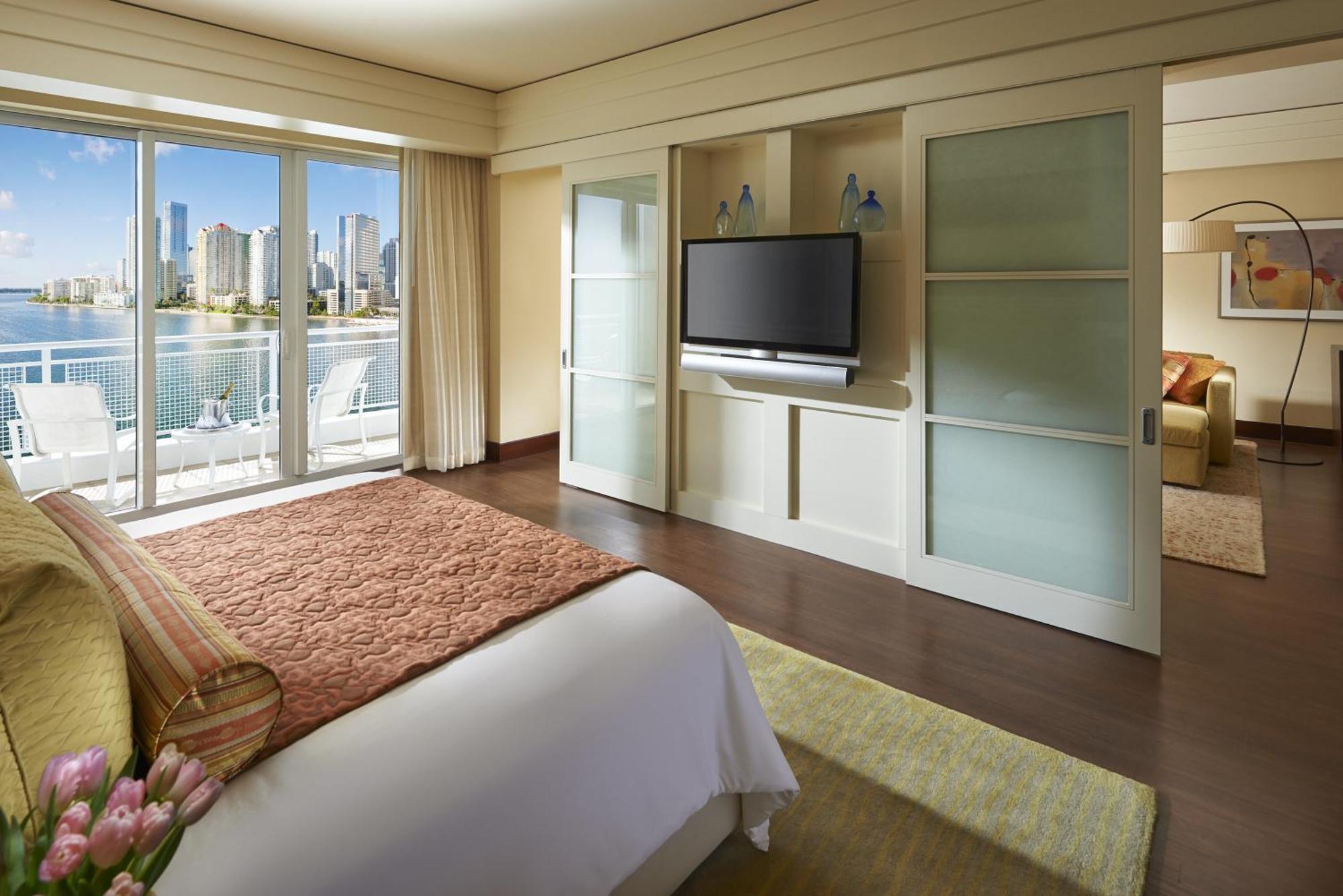 Mandarin Oriental, Miami Hotel Exterior photo