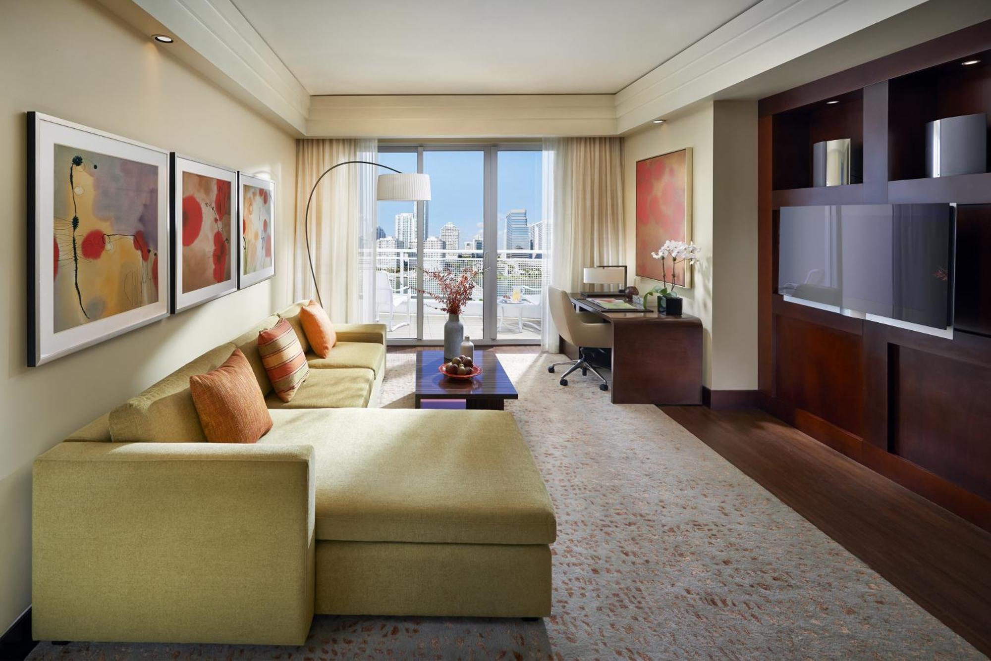 Mandarin Oriental, Miami Hotel Exterior photo