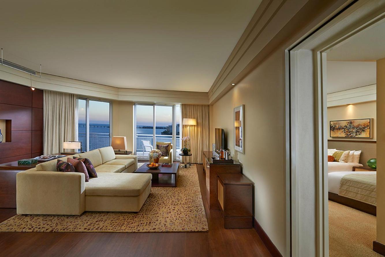 Mandarin Oriental, Miami Hotel Exterior photo